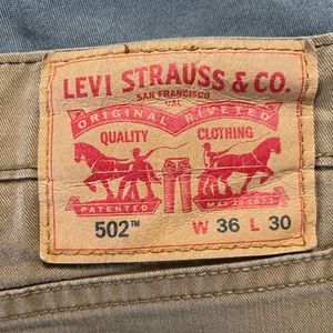 Levi khaki 502’s